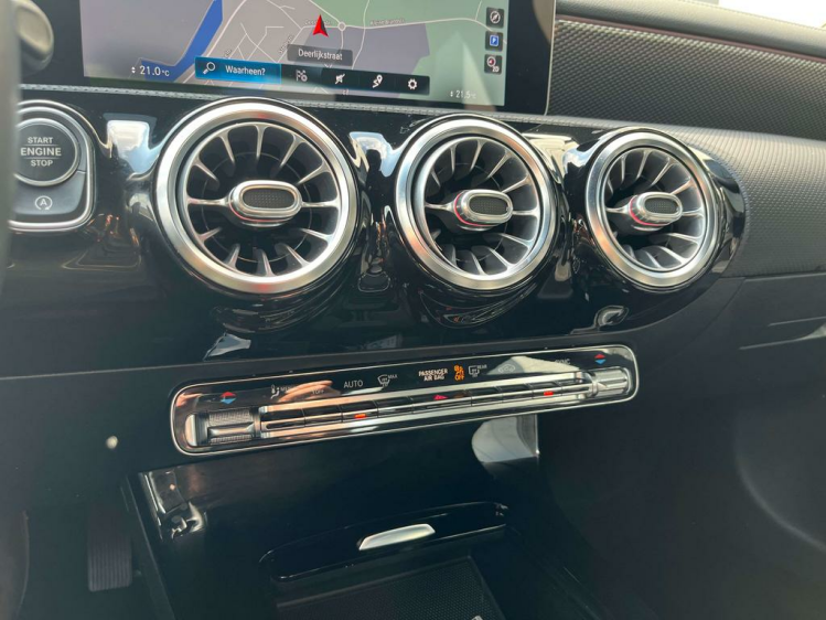 Mercedes-Benz CLA 180 iA DCT Coupé LED/Sportzetels/Widescreen/Camera! Leconte Motors