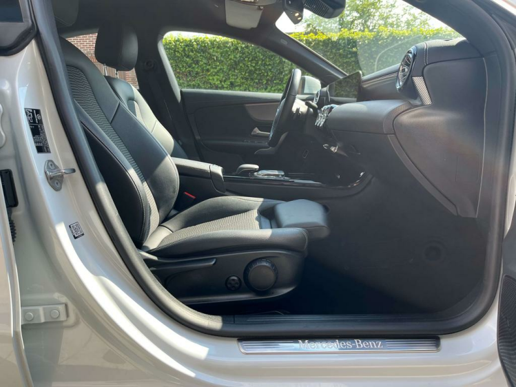 Mercedes-Benz CLA 180 iA DCT Coupé LED/Sportzetels/Widescreen/Camera! Leconte Motors