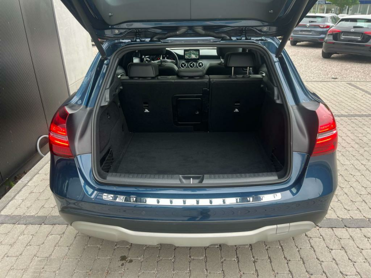 Mercedes-Benz GLA 180 iA DCT LED/Panodak/Leder/Camera/Cruise/BLTH...!! Leconte Motors