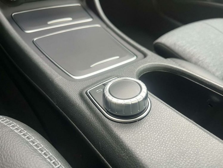 Mercedes-Benz GLA 180 iA DCT LED/Panodak/Leder/Camera/Cruise/BLTH...!! Leconte Motors