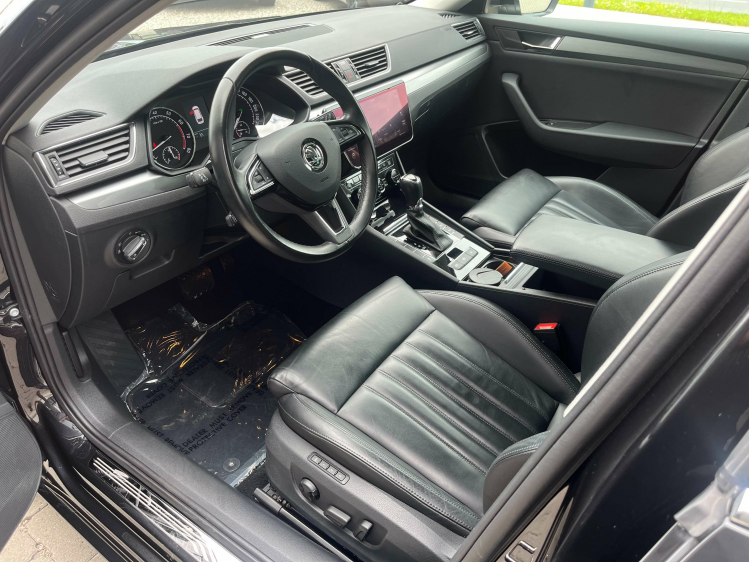 Skoda Superb 1.5 TSI DSG LED/Leder/Sportzetels/Camera/Carplay.. Leconte Motors