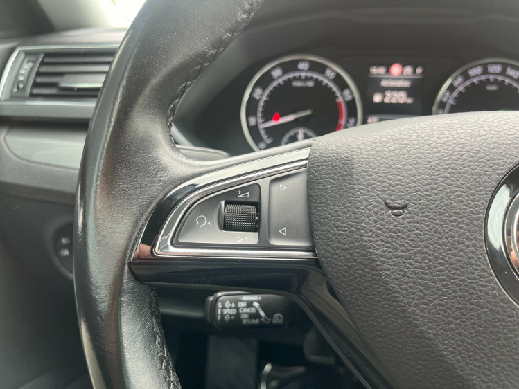 Skoda Superb 1.5 TSI DSG LED/Leder/Sportzetels/Camera/Carplay.. Leconte Motors