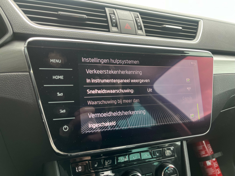Skoda Superb 1.5 TSI DSG LED/Leder/Sportzetels/Camera/Carplay.. Leconte Motors