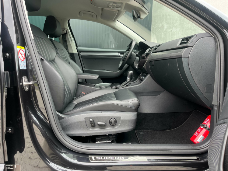 Skoda Superb 1.5 TSI DSG LED/Leder/Sportzetels/Camera/Carplay.. Leconte Motors