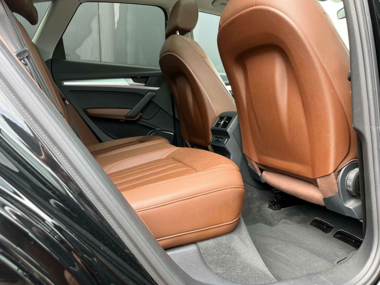 Audi Q5 35 TDi S line S-Tronic Panodak/Virtual/Leder/Gps.. Leconte Motors