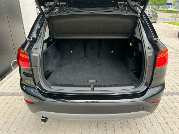 BMW X1 1.5iA sDrive18 Navigatie/Leder/Cruise/PDC/BLTH...! Leconte Motors