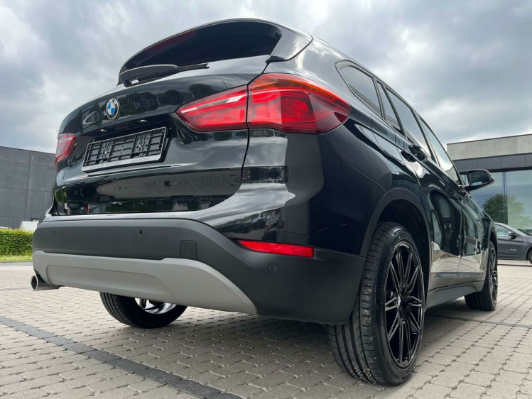 BMW X1 1.5iA sDrive18 Navigatie/Leder/Cruise/PDC/BLTH...! Leconte Motors