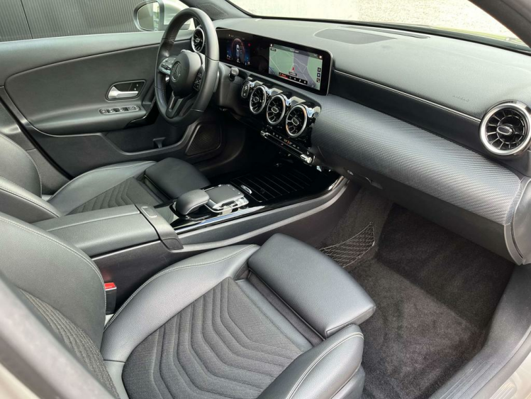 Mercedes-Benz A 180 Business DCT 48.000km Leder/Widescreen/Camera/... Leconte Motors