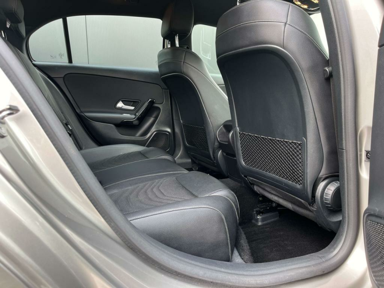 Mercedes-Benz A 180 Business DCT 48.000km Leder/Widescreen/Camera/... Leconte Motors