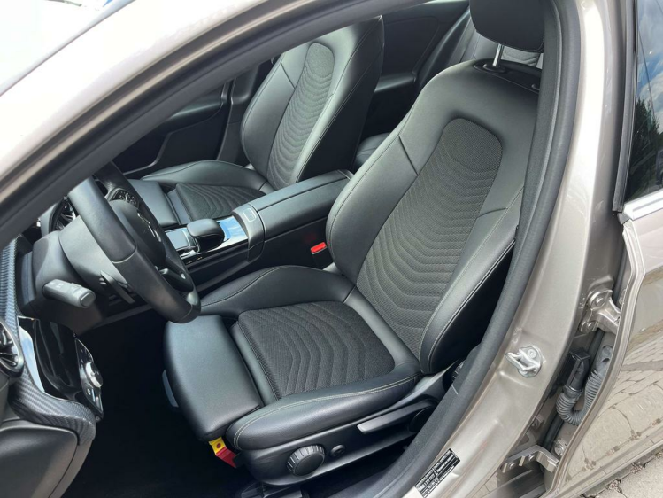 Mercedes-Benz A 180 Business DCT 48.000km Leder/Widescreen/Camera/... Leconte Motors