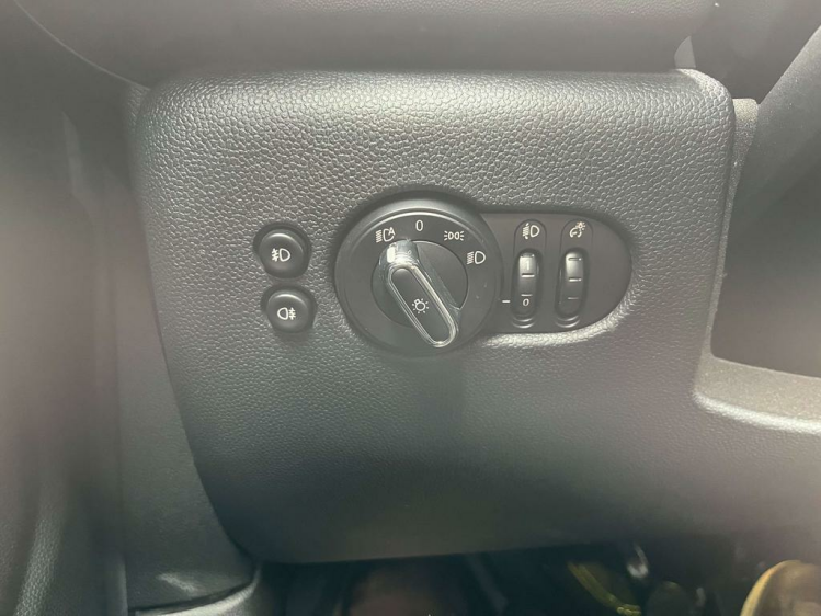 MINI One 1.5i 5-deurs Navigatie/Cruise-Control/PDC/BLTH...! Leconte Motors