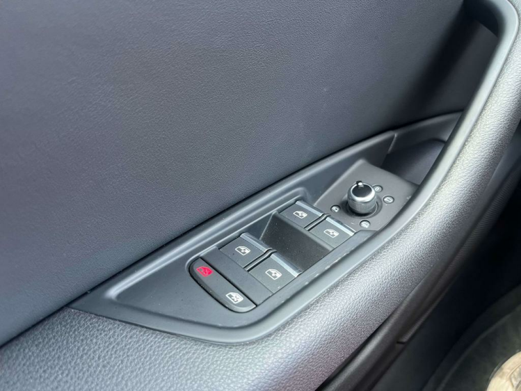 Audi A4 30 TDi S-Tronic Virtual/Leder/Gps/Camera/Carplay.. Leconte Motors
