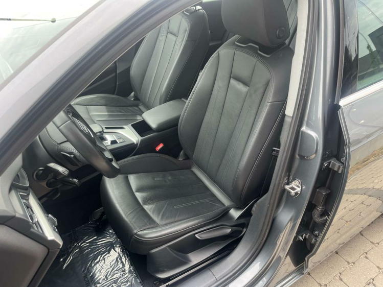 Audi A4 35 TFSI S-Tronic Leder/Navigatie/Camera/Trekhaak.. Leconte Motors