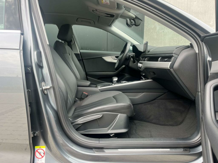 Audi A4 35 TFSI S-Tronic Leder/Navigatie/Camera/Trekhaak.. Leconte Motors