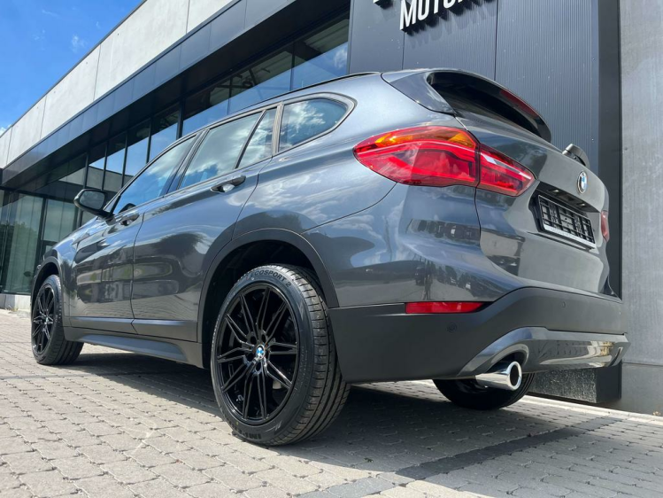 BMW X1 1.5i sDrive18 Facelift Panodak/Leder/Gps/Zetelverw Leconte Motors