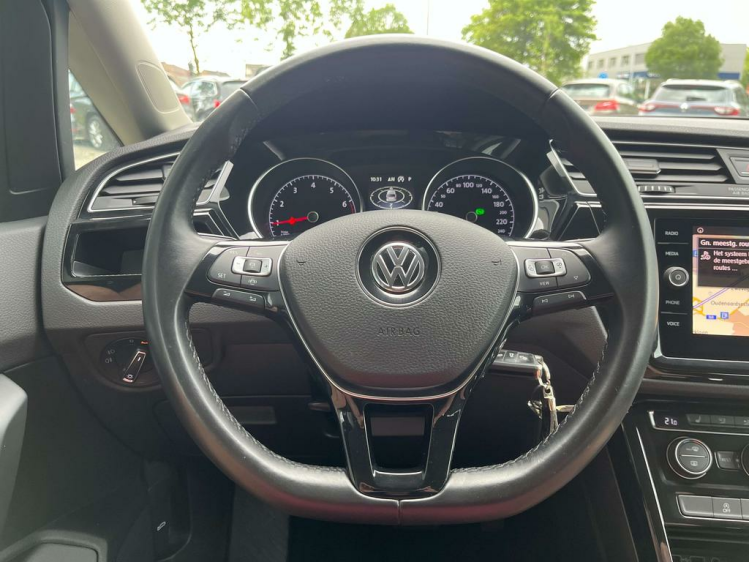 Volkswagen Touran 1.5 TSI Highline DSG 7-zitpl Gps/Camera/DAB+/... Leconte Motors