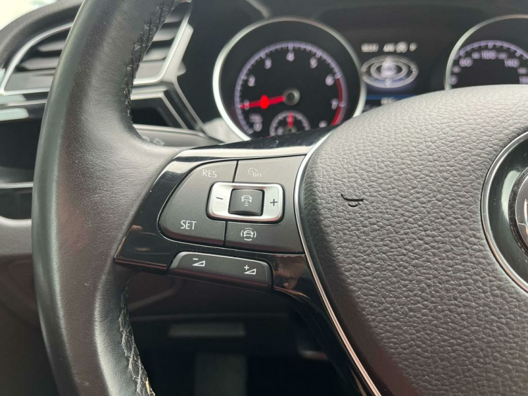 Volkswagen Touran 1.5 TSI Highline DSG 7-zitpl Gps/Camera/DAB+/... Leconte Motors