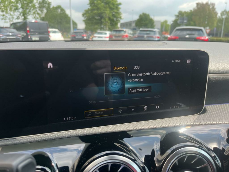 Mercedes-Benz A 180 DCT AMG-PACK Sfeerverlichting/LED/Camera/Burmester Leconte Motors