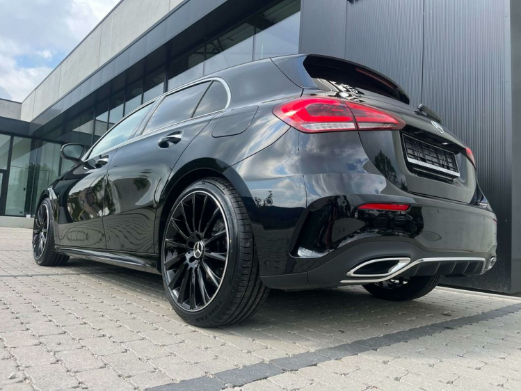 Mercedes-Benz A 180 DCT AMG-PACK Sfeerverlichting/LED/Camera/Burmester Leconte Motors