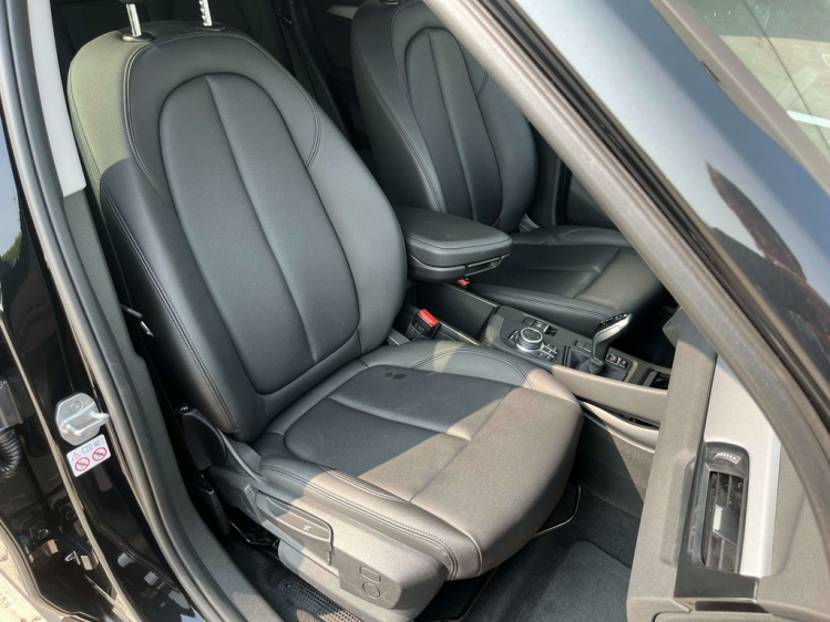 BMW X1 1.5iA sDrive18 Navigatie/Leder/Zetelverwarming/PDC Leconte Motors