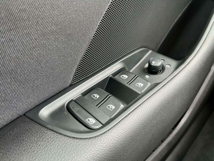 Audi A3 Sportback 30 TFSI Navigatie/Cruise/PDC/Bluetooth.. Leconte Motors