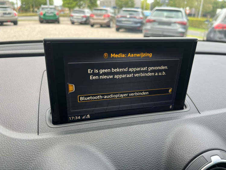 Audi A3 Sportback 30 TFSI Navigatie/Cruise/PDC/Bluetooth.. Leconte Motors