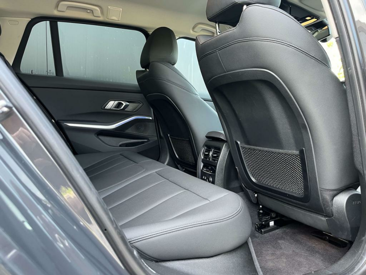 BMW 318 Touring dA Individual Sportzetels/Gps-Pro/Camera Leconte Motors