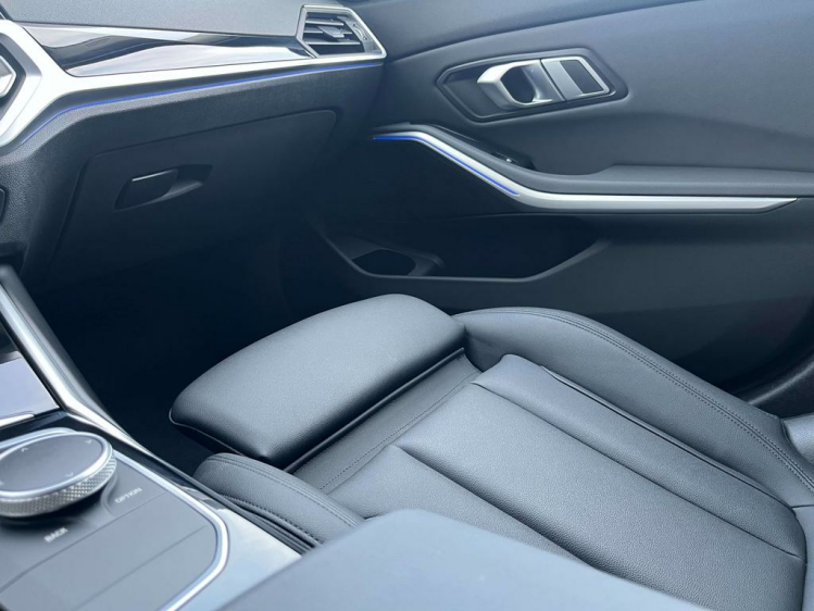 BMW 318 Touring dA Individual Sportzetels/Gps-Pro/Camera Leconte Motors