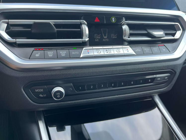 BMW 318 Touring dA Individual Sportzetels/Gps-Pro/Camera Leconte Motors