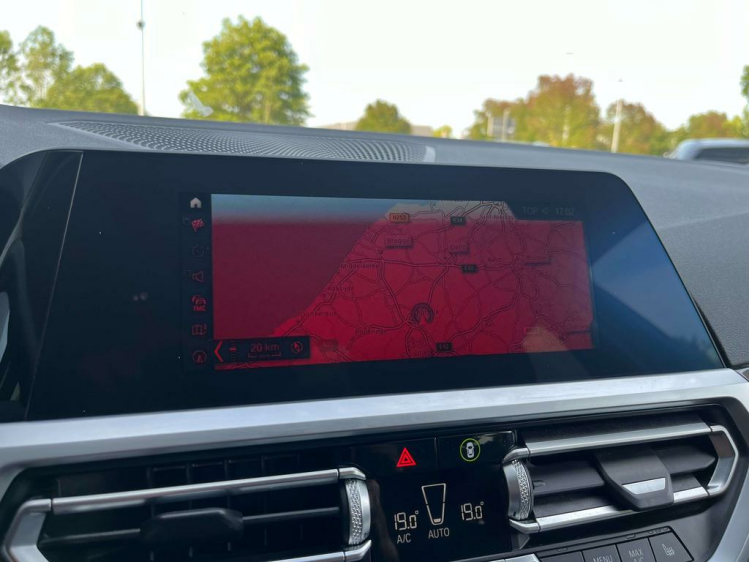 BMW 318 Touring dA Individual Sportzetels/Gps-Pro/Camera Leconte Motors