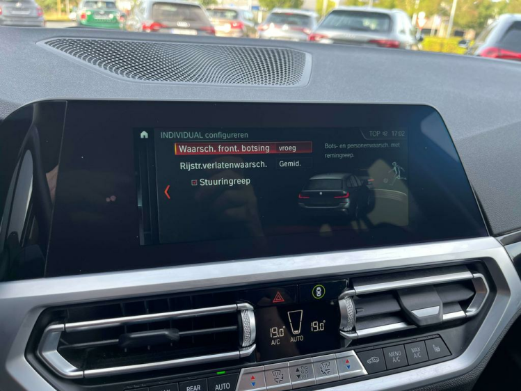 BMW 318 Touring dA Individual Sportzetels/Gps-Pro/Camera Leconte Motors