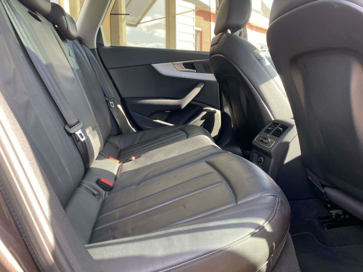 Audi A4 2.0 TDi S tronic Virtual-Cockpit/Matrix/Pano/Leder Leconte Motors