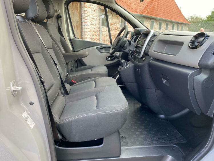 Renault Trafic 1.6 dCi Lichte VR Dubbele Cabine 6-zitpl/Airco/PDC Leconte Motors
