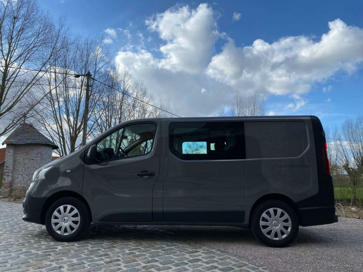 Renault Trafic 1.6 dCi Lichte VR Dubbele Cabine 6-zitpl/Airco/PDC Leconte Motors