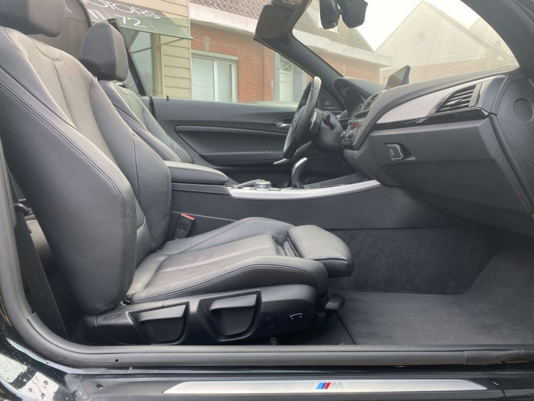 BMW 220 220iAs Cabriolet M-Pack 30.000km Full-Option...!! Leconte Motors
