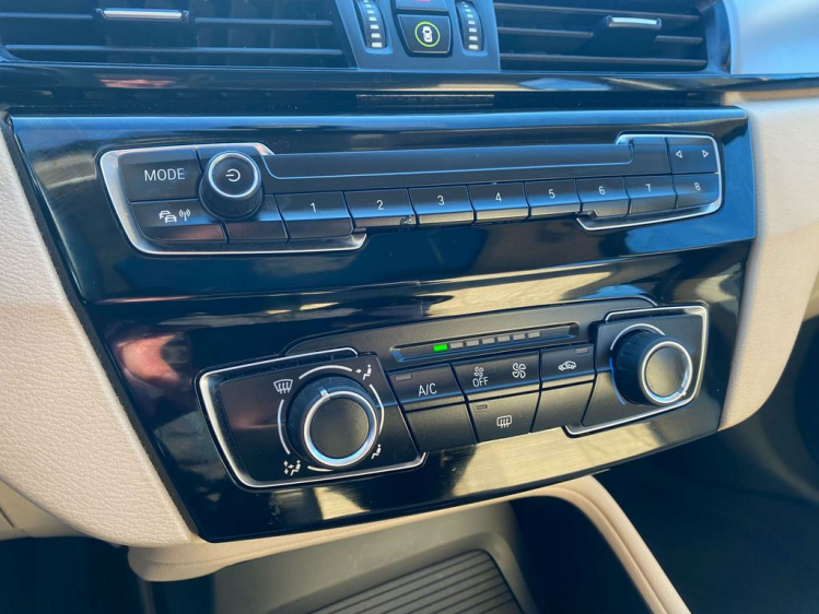 BMW X1 1.5iA sDrive18 31.000km Leder/Panodak/PDC/BT/USB! Leconte Motors