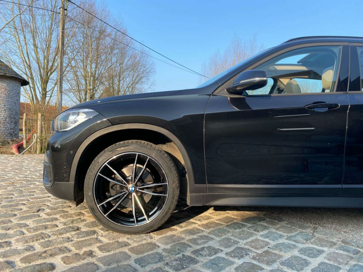 BMW X1 1.5iA sDrive18 31.000km Leder/Panodak/PDC/BT/USB! Leconte Motors