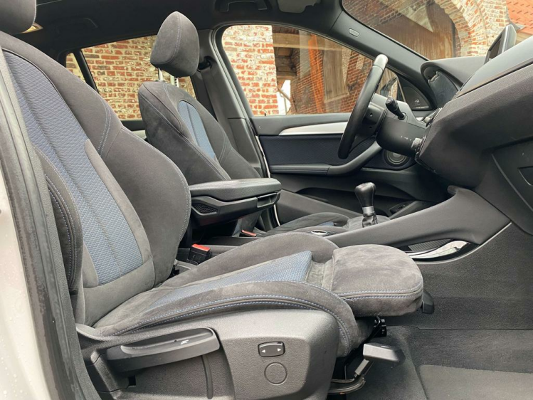 BMW X1 1.5i sDrive18 M-Sportpack Full-LED/Panodak/Gps/PDC Leconte Motors