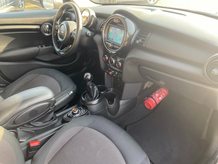 MINI One 1.5i Hatchback Navigatie/Cruise/PDC/USB/BLTH/Euro6 Leconte Motors