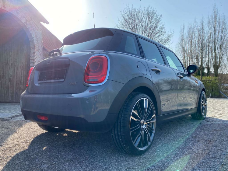 MINI One 1.5i Hatchback Navigatie/Cruise/PDC/USB/BLTH/Euro6 Leconte Motors
