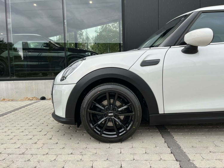 MINI Cooper 1.5i Facelift 5D LED/Carplay/Gps/Cruise/DAB+/PDC Leconte Motors