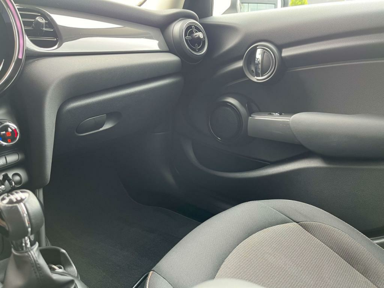 MINI Cooper 1.5i Facelift 5D LED/Carplay/Gps/Cruise/DAB+/PDC Leconte Motors