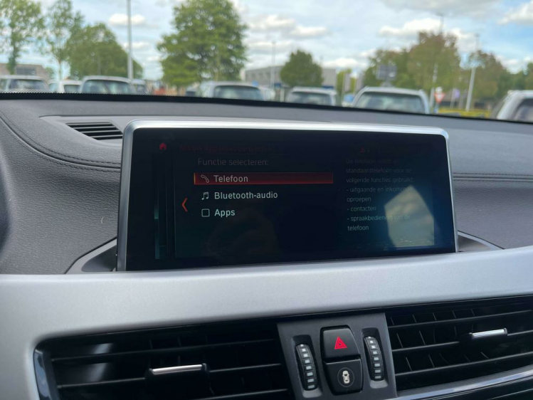 BMW X2 1.5iA sDrive18 LED/Navi-Pro/Leder/Bluetooth/...!! Leconte Motors