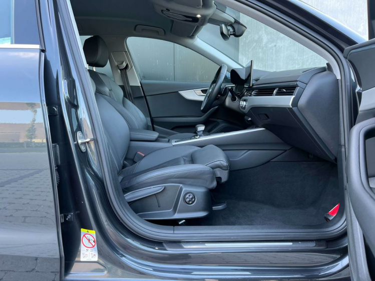 Audi A4 Avant 35 TFSI S-Tronic Virtual/Leder/LED/Carplay.. Leconte Motors