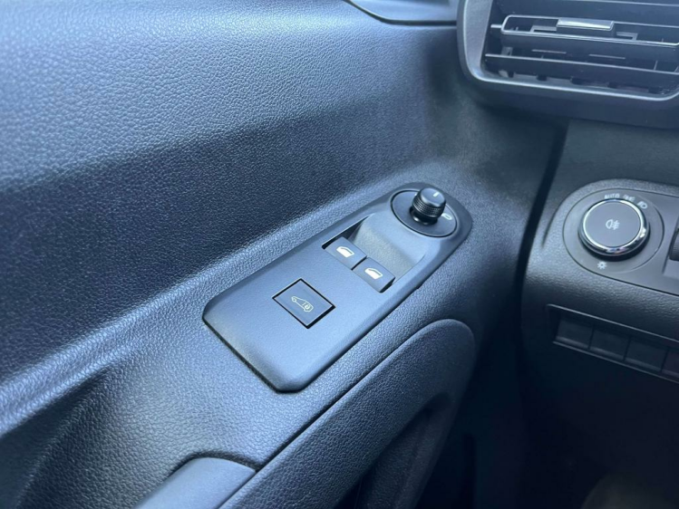 Opel Combo 1.5d Lichte Vracht Carplay/Cruise/PDC/Gps/Cruise.. Leconte Motors