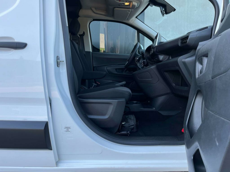 Opel Combo 1.5d Lichte Vracht Carplay/Cruise/PDC/Gps/Cruise.. Leconte Motors