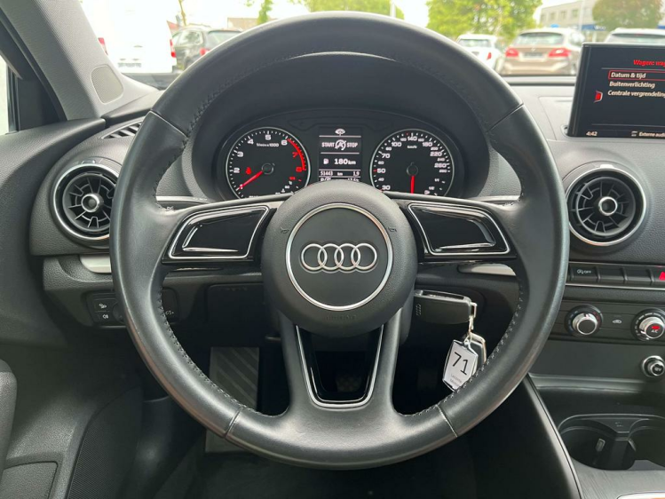Audi A3 Sportback 30 TFSI S-Tronic Bluetooth/Airco/...!! Leconte Motors