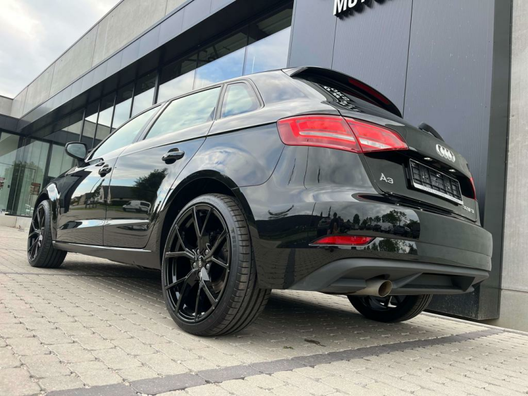 Audi A3 Sportback 30 TFSI S-Tronic Bluetooth/Airco/...!! Leconte Motors