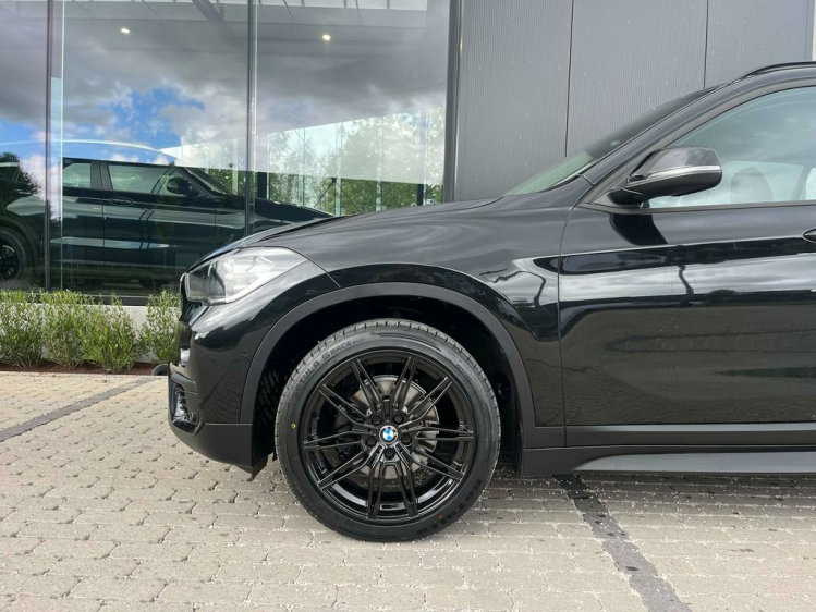 BMW X1 1.5iA sDrive18 Navigatie-Pro/Leder/Camera/Zetelvrw Leconte Motors
