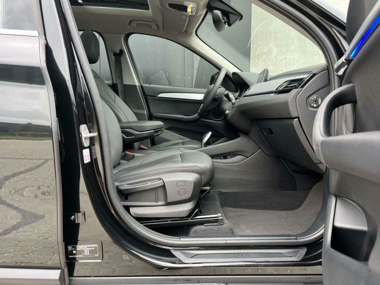 BMW X1 1.5iA sDrive18 Panodak/Leder/Gps-Pro/Camera/DAB+.. Leconte Motors